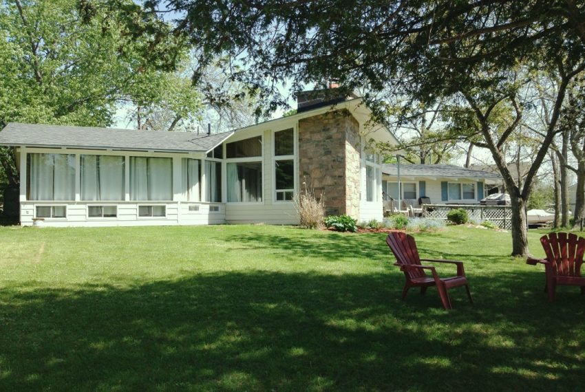 Fenelon Falls Getaway is located on the Trent Severn Waterway