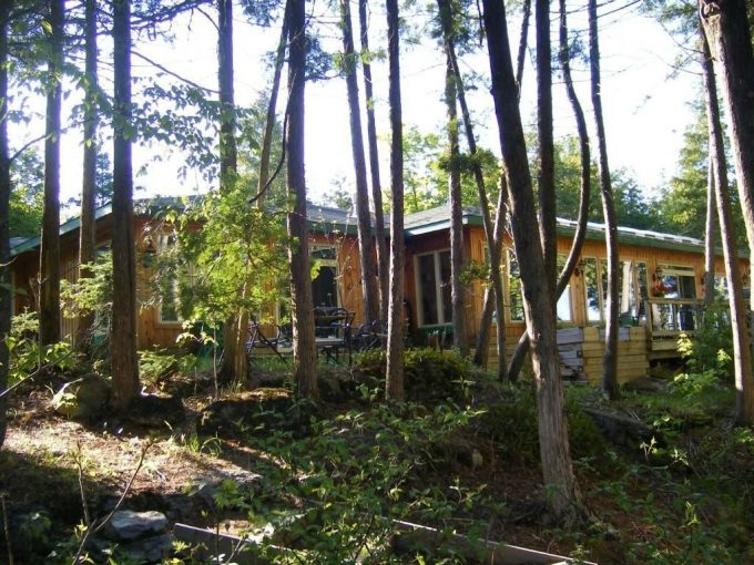 Private Wilderness Lakehouse is located on crystal clear turquoise Sandy Lake, only 1.5 hours from Toronto