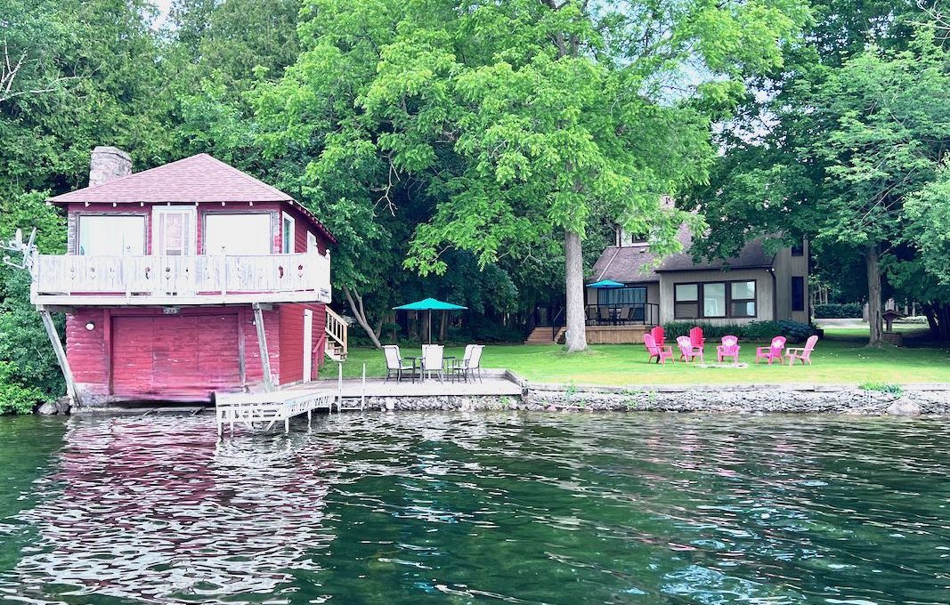 Clear-Path-Cottage-on-Clear-Lake-3