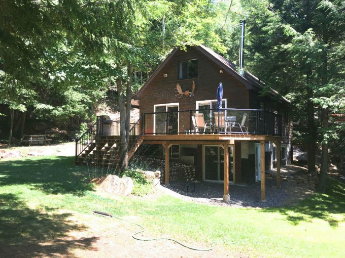 Beautiful spacious cottage on Long Lake, Kawartha Lake region