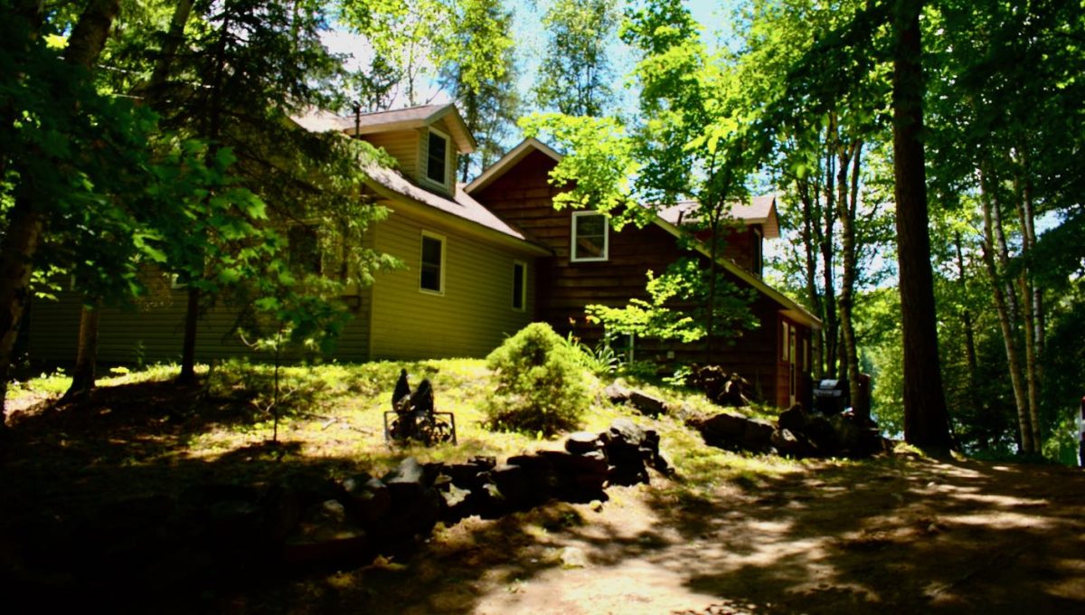 Sandy's-Shore-14