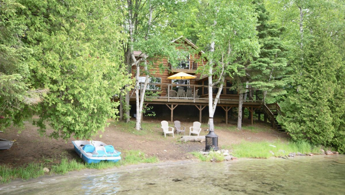 Sandy's-Shore-3