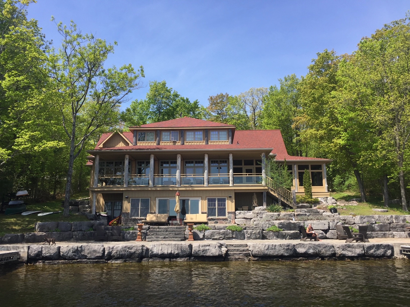 Executive Cottage on Clear Lake