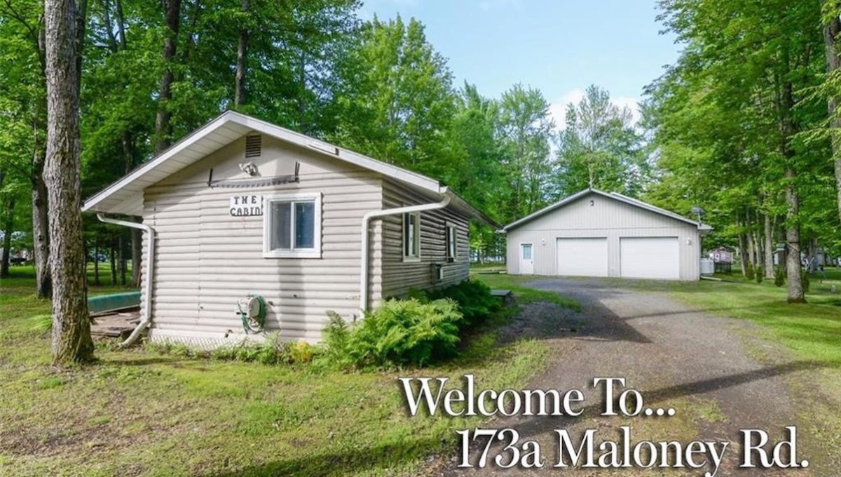 Cabin-On-Crowe-Lake-1