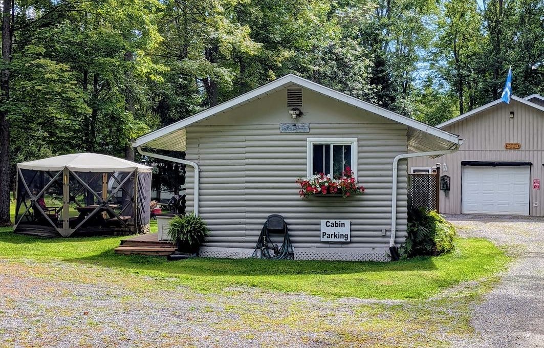 Cabin-On-Crowe-Lake - 1