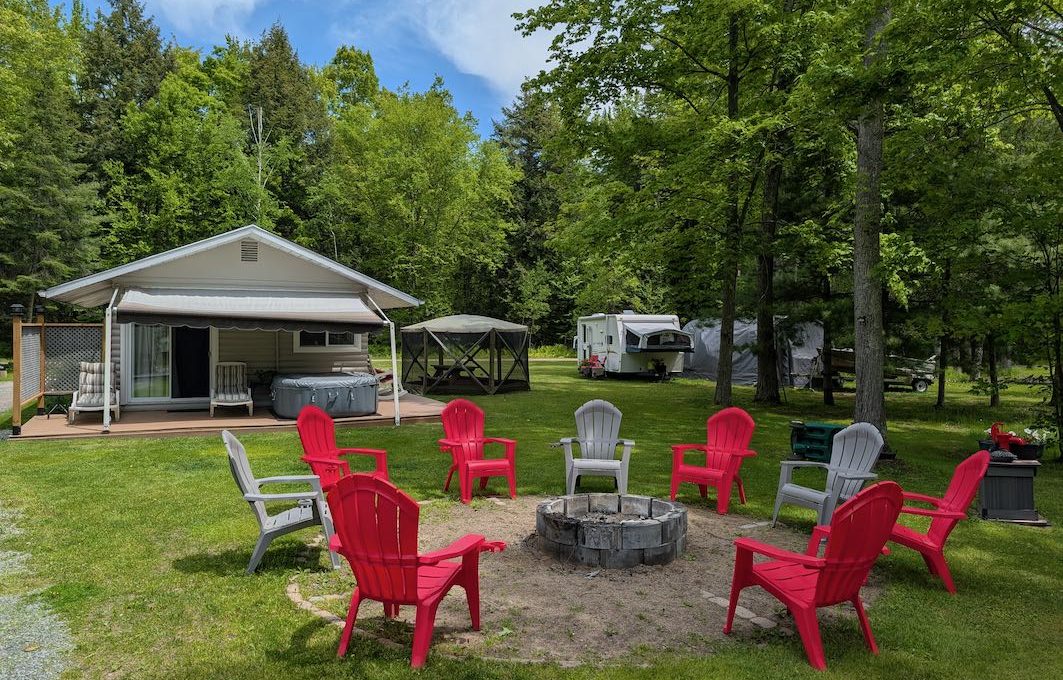 Cabin-On-Crowe-Lake-1a