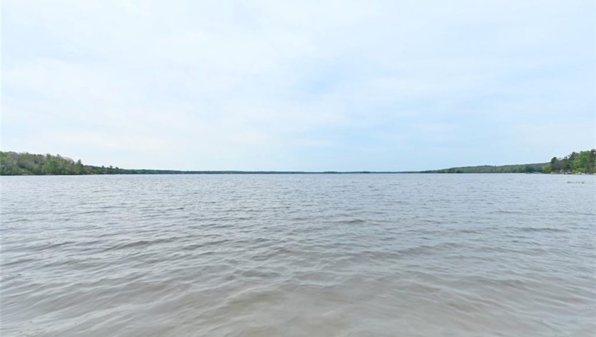 Cabin-On-Crowe-Lake-24