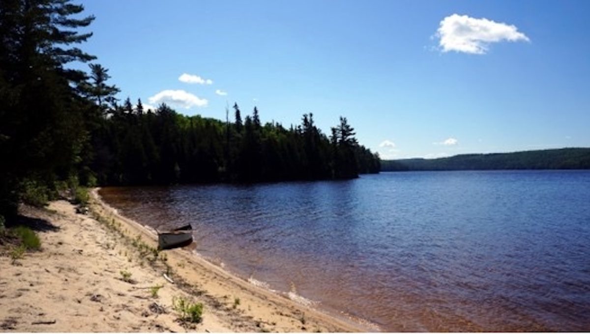 Cabin-On-Crowe-Lake-31