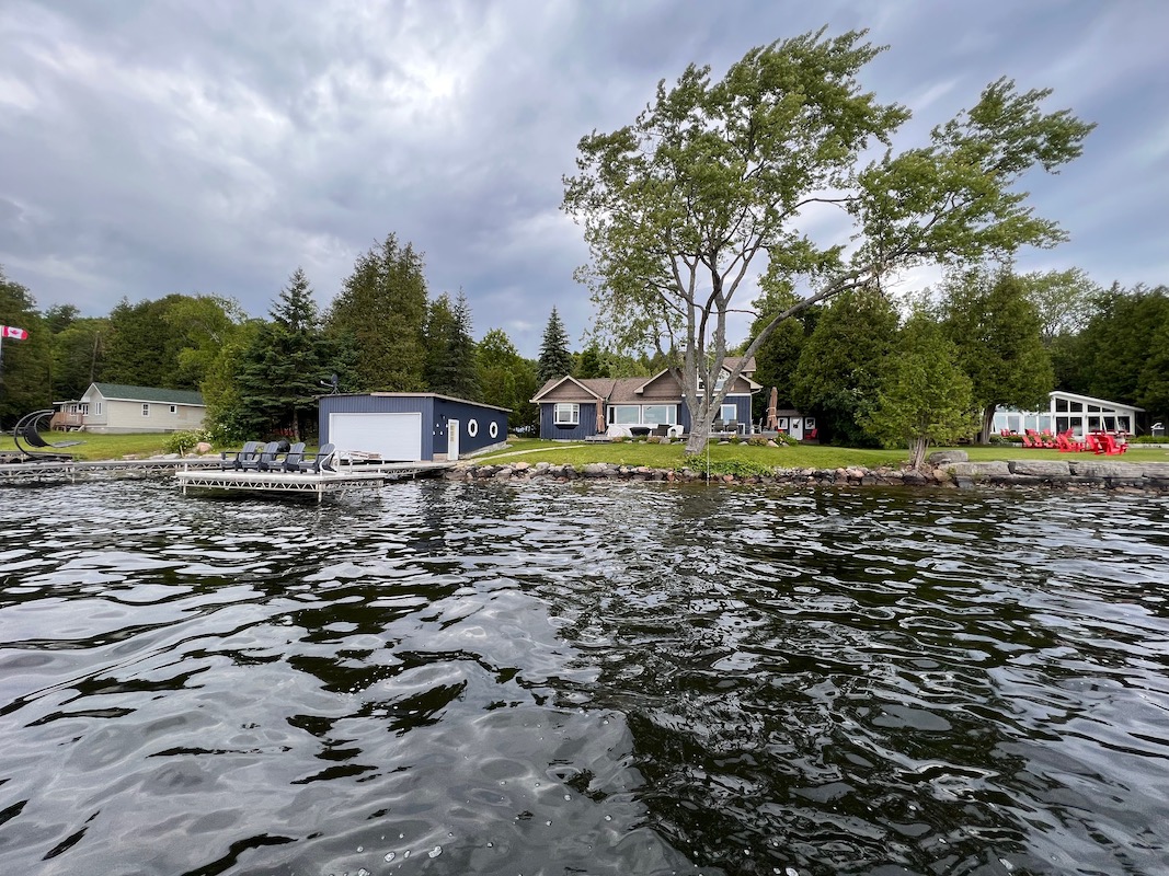 Modern Lakehouse on Clear Lake