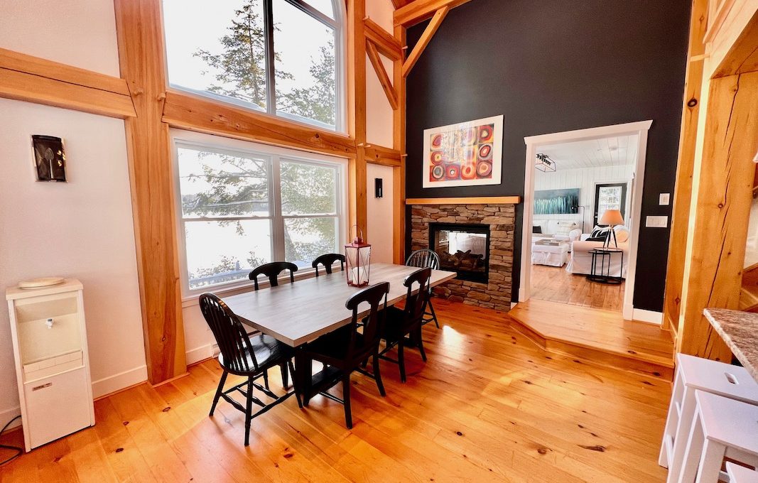 Chandos-Lake-Waterside-Retreat-17