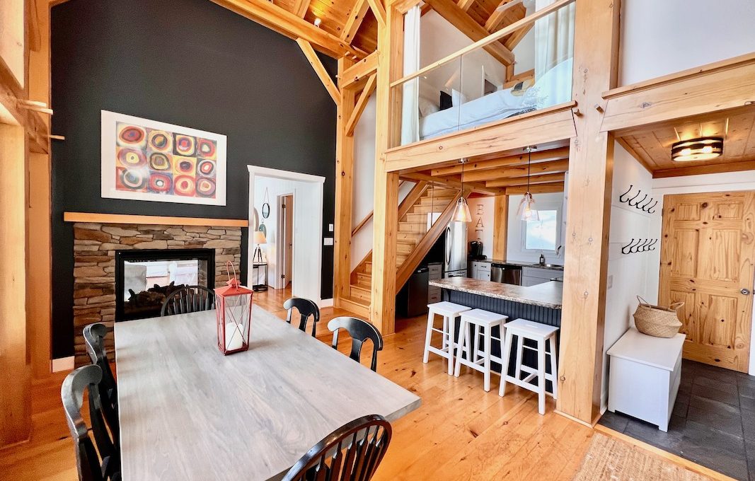 Chandos-Lake-Waterside-Retreat-18