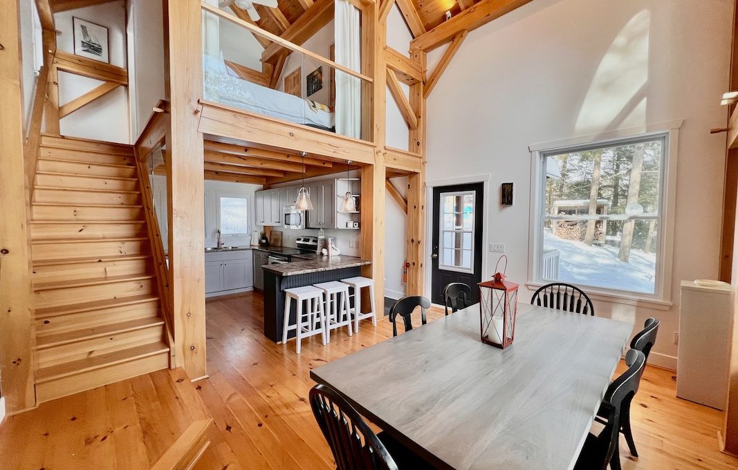 Chandos-Lake-Waterside-Retreat-19