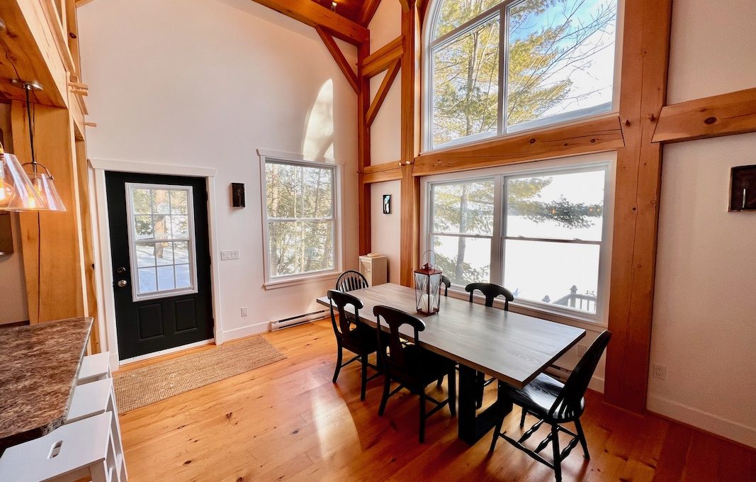 Chandos-Lake-Waterside-Retreat-22