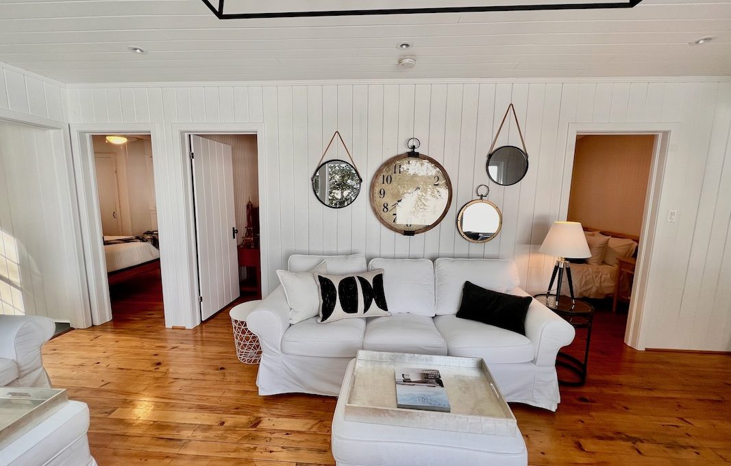 Chandos-Lake-Waterside-Retreat-27