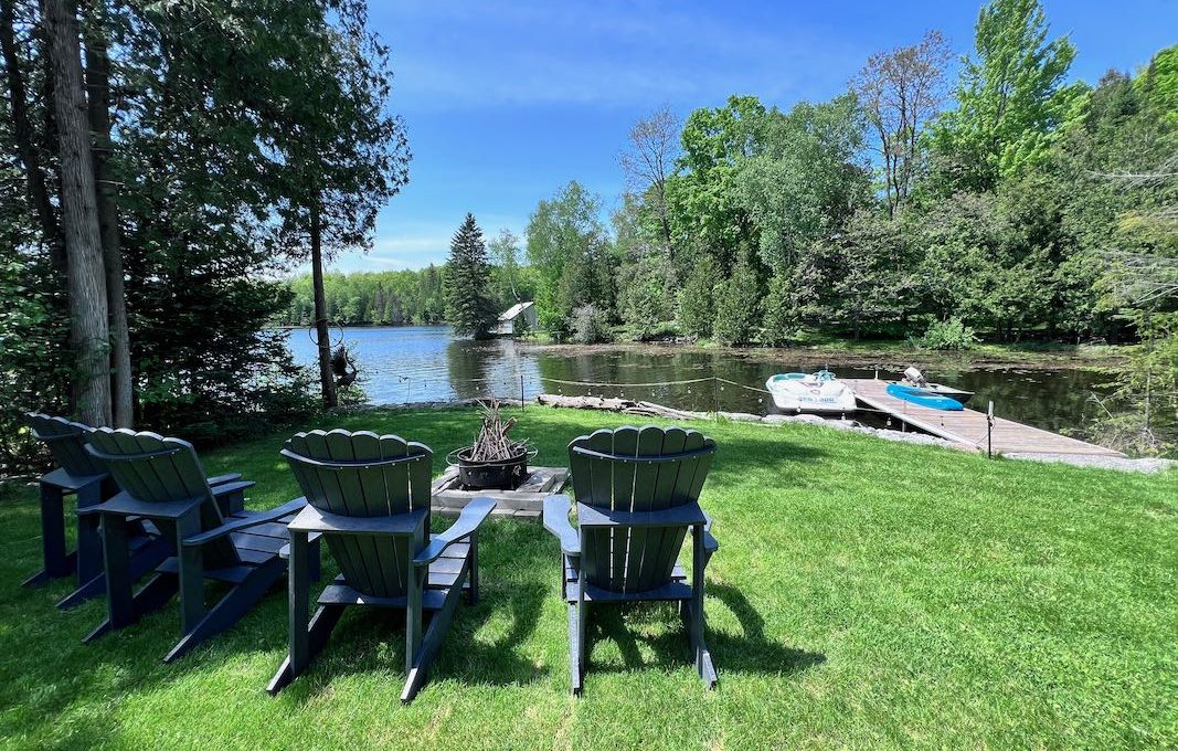 Peace-Out-on-Balsam-Lake-Luxury-Waterfront-Cottage - 11