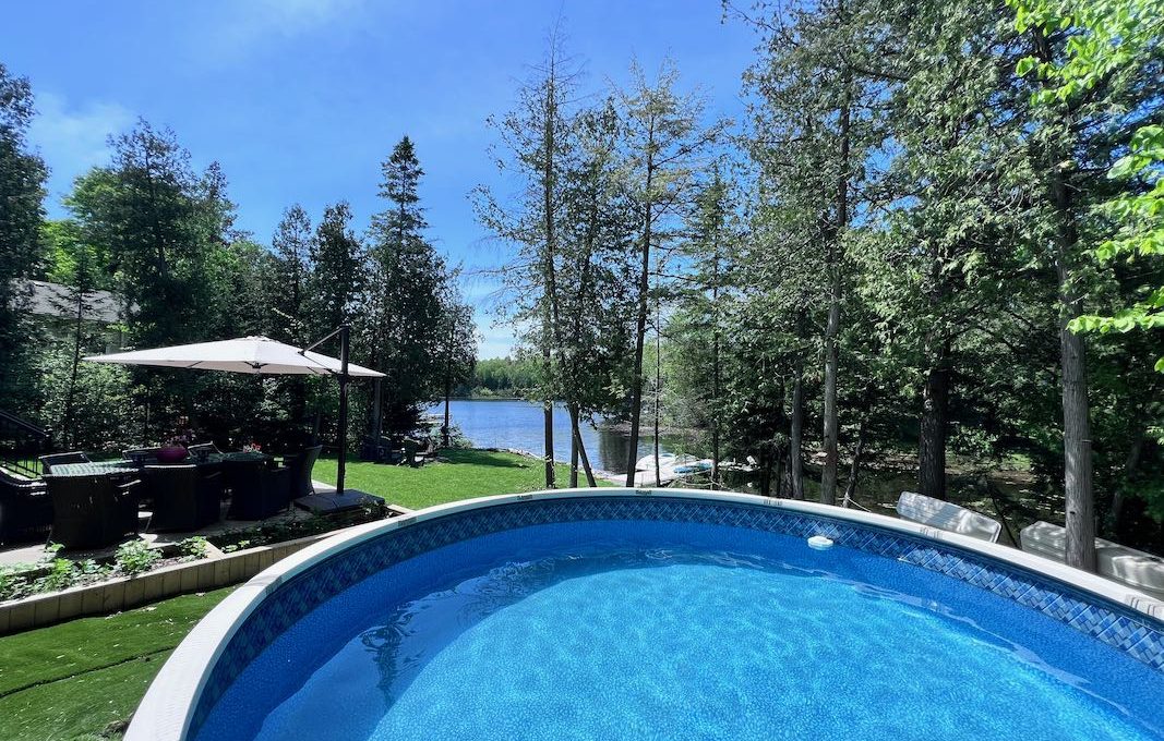 Peace-Out-on-Balsam-Lake-Luxury-Waterfront-Cottage - 9