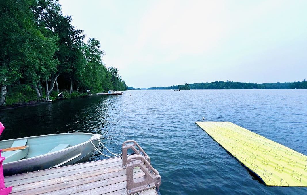 Rocky's-Anchor-on-Chandos-Lake - 12