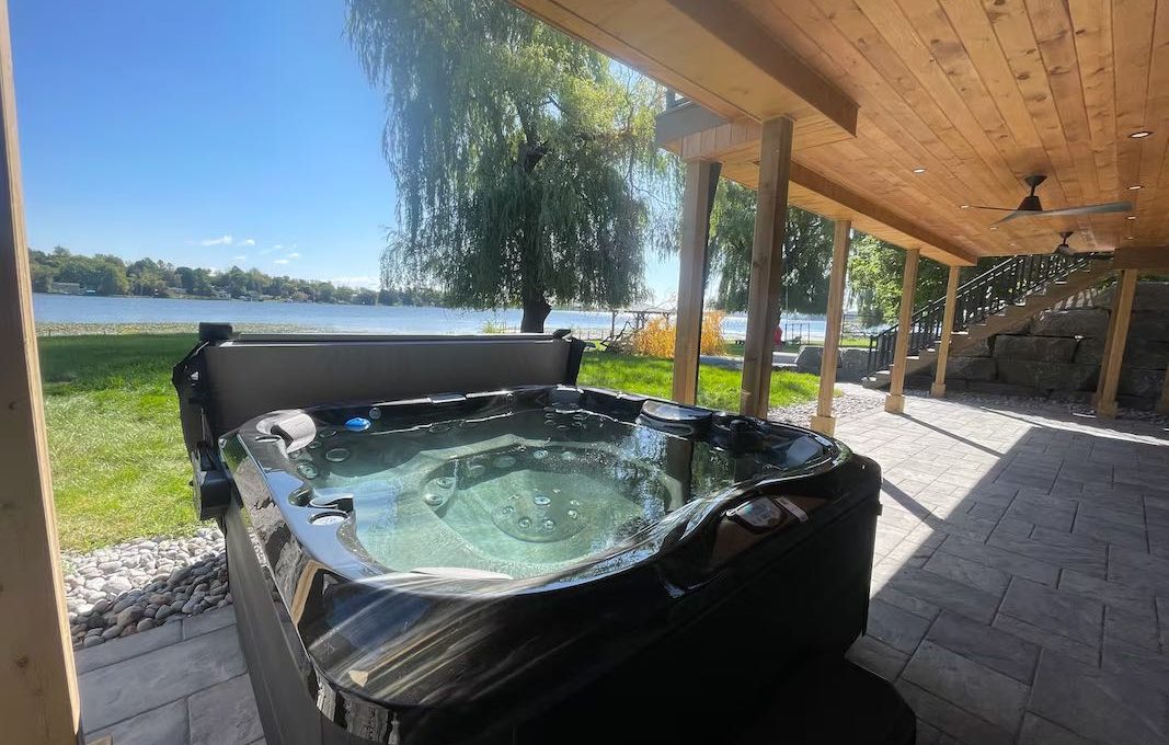 Lake-Scugog-Waterfront-Cottage-6