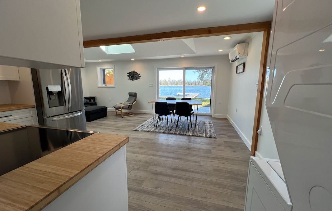 Luxury-Waterfront-Bungalow-On-Sturgeon-Lake-14