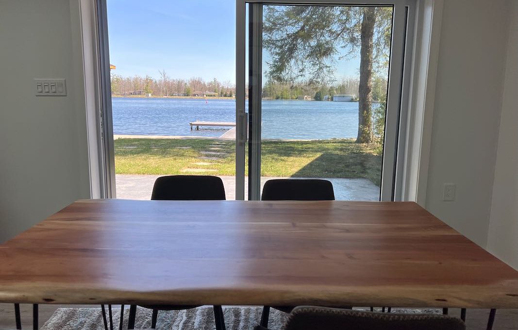 Luxury-Waterfront-Bungalow-On-Sturgeon-Lake-21