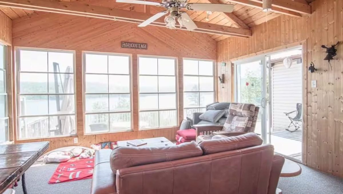 The-Lodge-On-Papineau-Lake-16