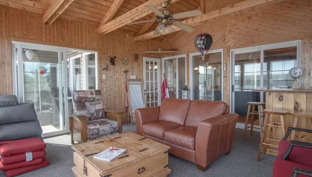 The-Lodge-On-Papineau-Lake-17