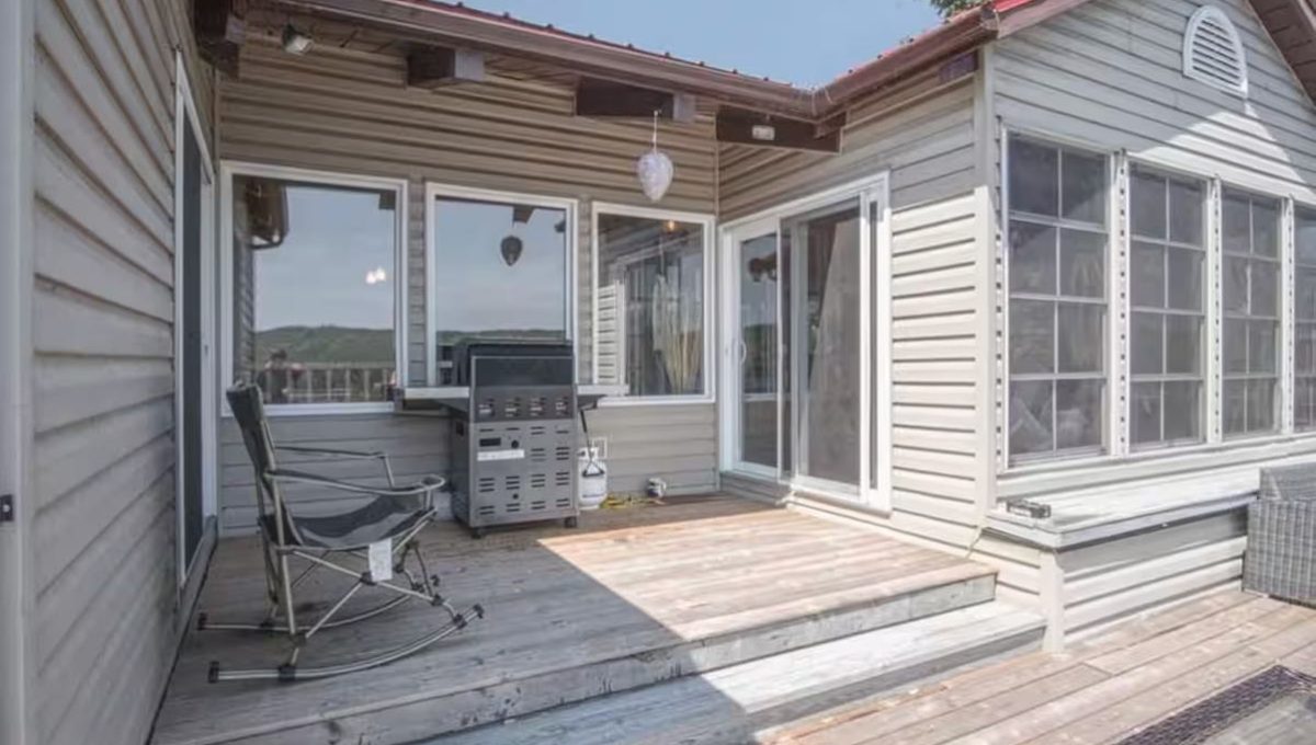The-Lodge-On-Papineau-Lake-6