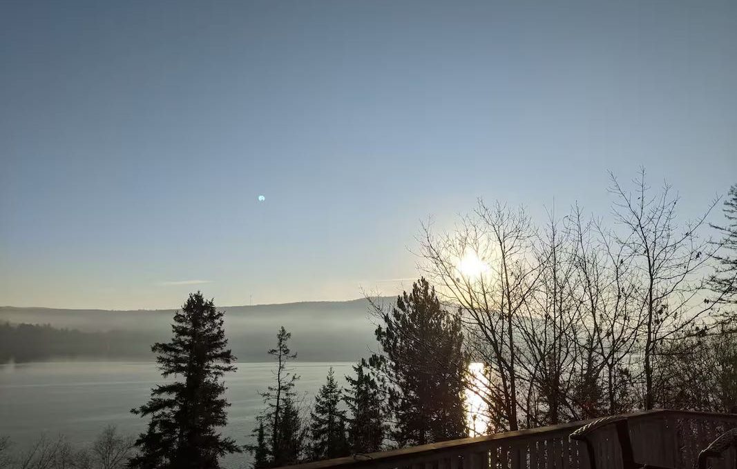 The-Lodge-On-Papineau-Lake-8