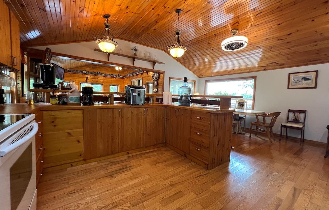 Bear Point Cottage on Kasshabog Lake-21