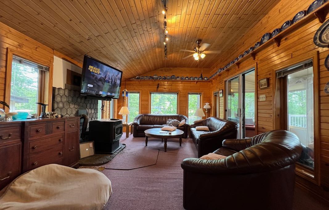 Bear Point Cottage on Kasshabog Lake-23