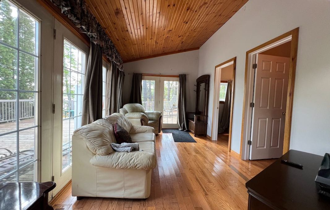 Bear Point Cottage on Kasshabog Lake-26