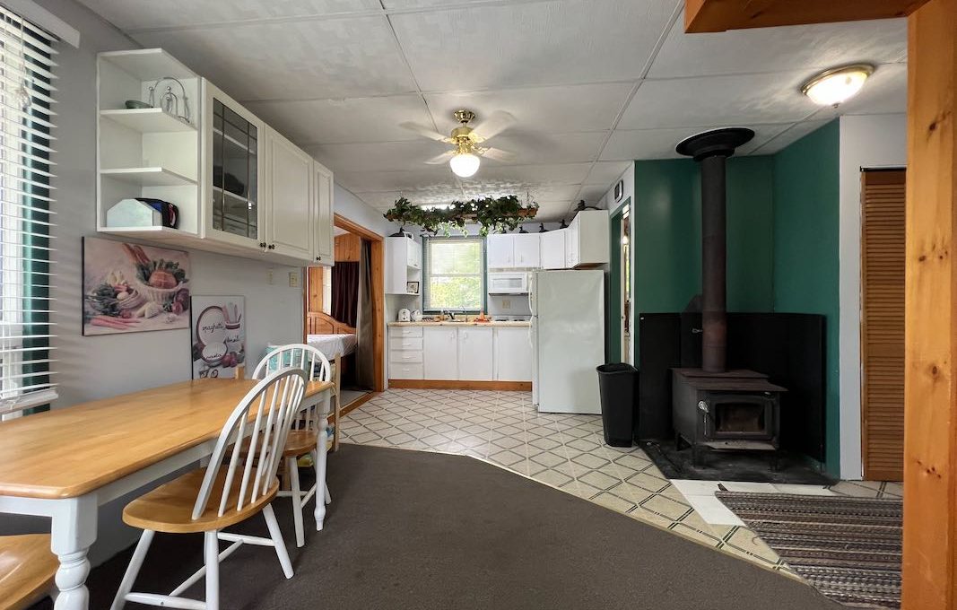 Bear Point Cottage on Kasshabog Lake-47