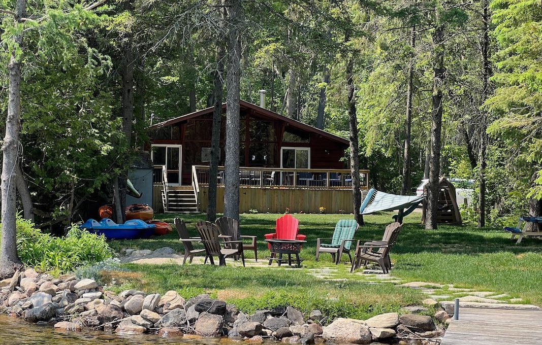 Cottage-On-Camelot-4