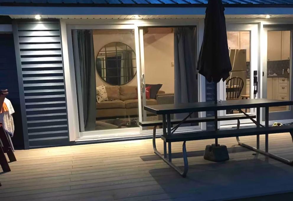 Family-Dream-Cottages-on-Mississagua-Lake-10