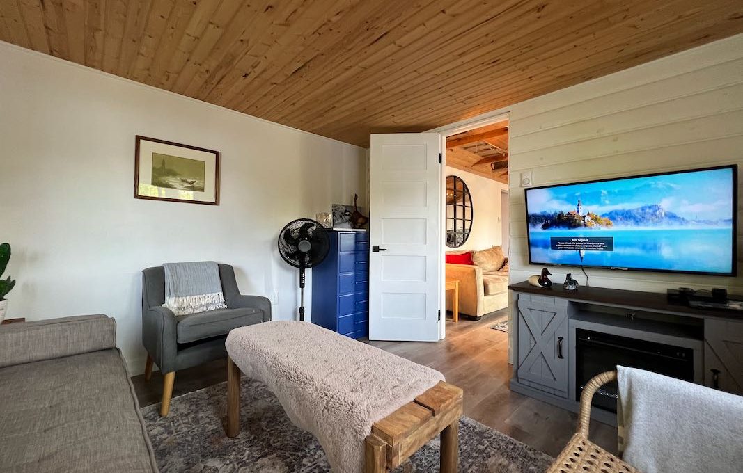 Family-Dream-Cottages-on-Mississagua-Lake-20