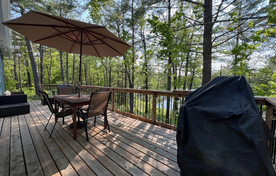 Family-Dream-Cottages-on-Mississagua-Lake-30