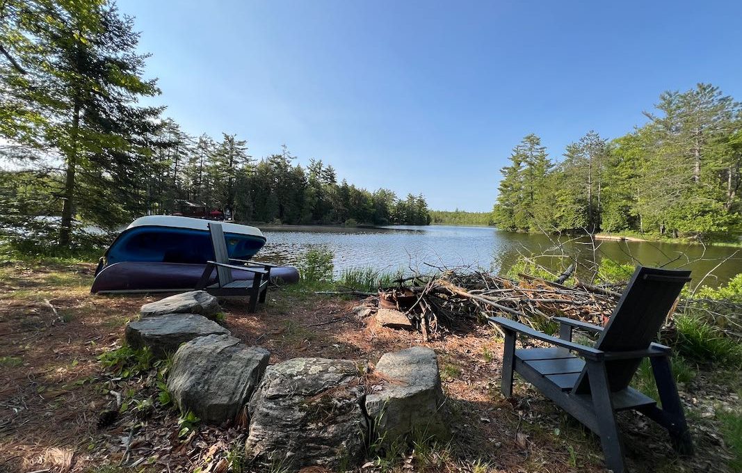 Family-Dream-Cottages-on-Mississagua-Lake-8