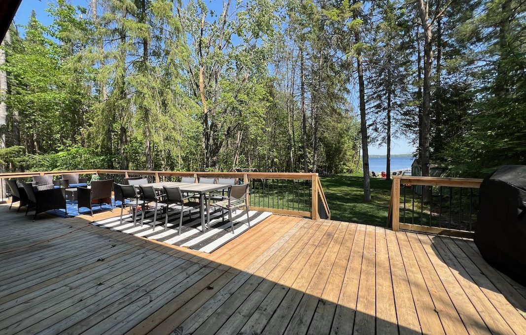 Waterfront-Cottage-On-Camelot-Balsam-Lake-15
