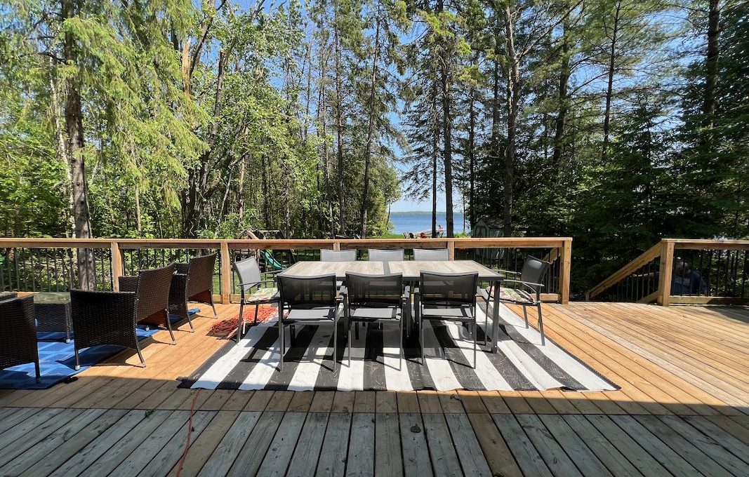 Waterfront-Cottage-On-Camelot-Balsam-Lake-16