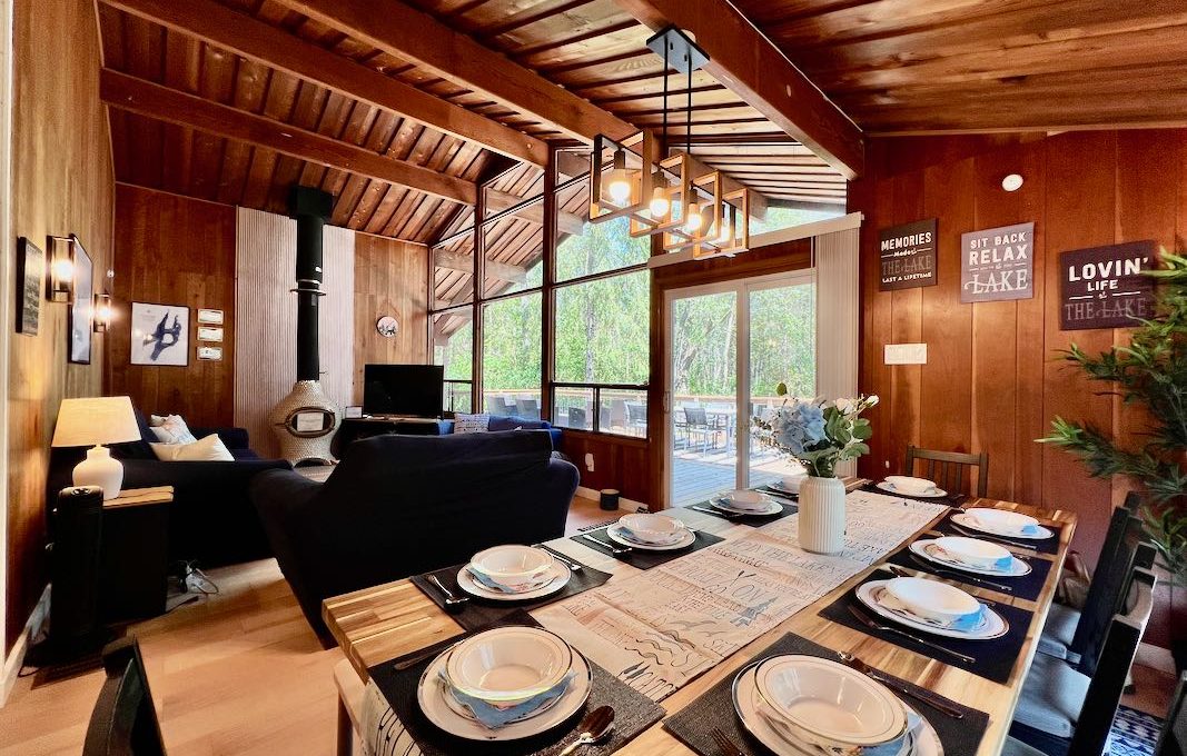 Waterfront-Cottage-On-Camelot-Balsam-Lake-25