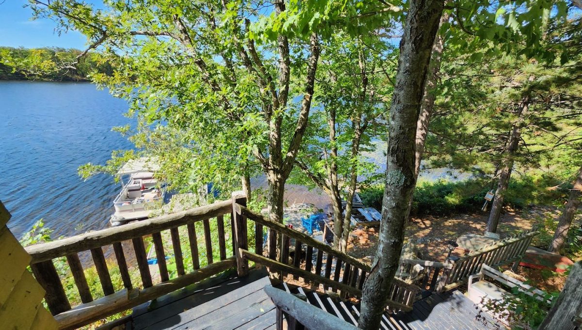 Chalet-Loucks-Lake-11