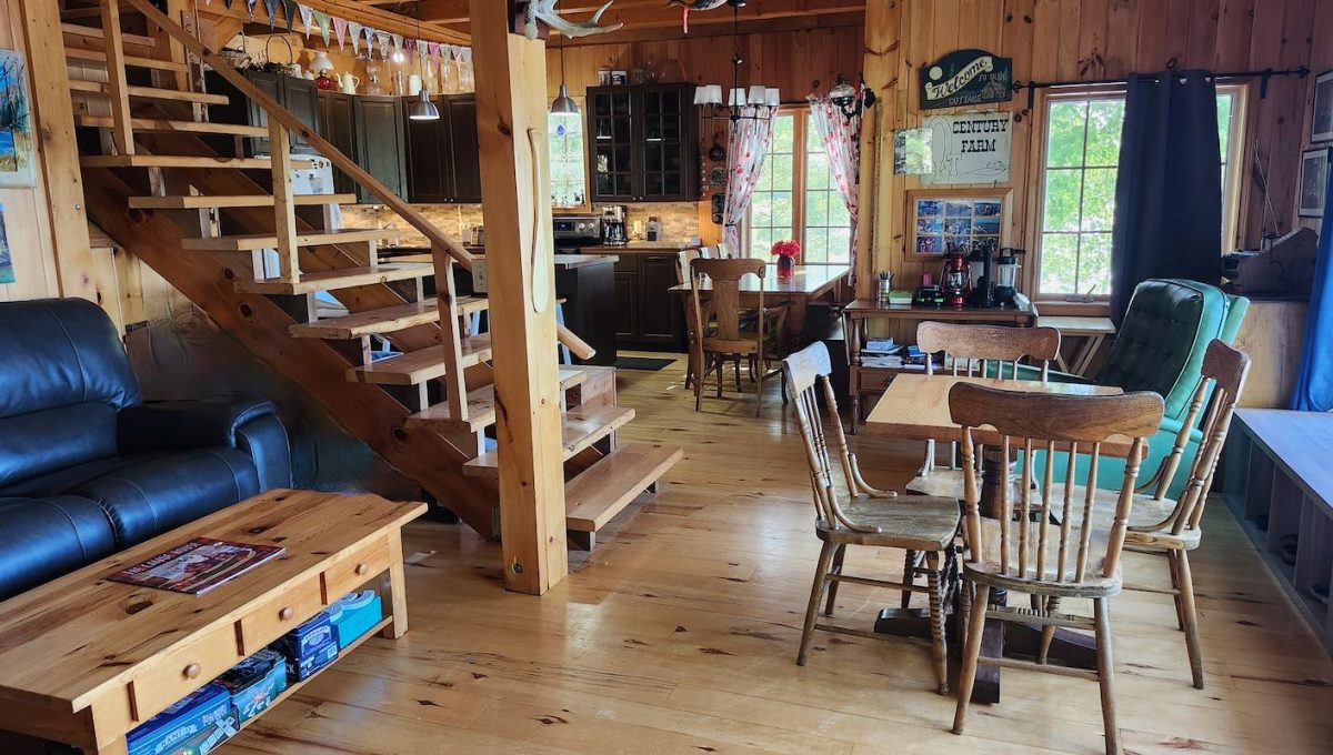 Chalet-Loucks-Lake-21