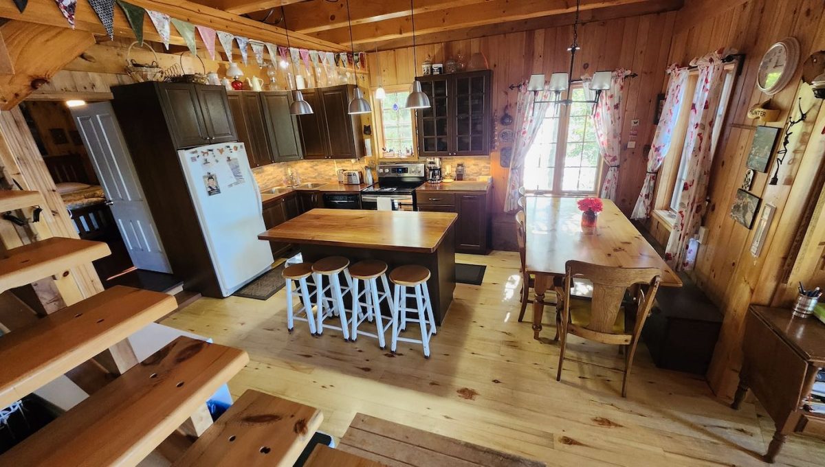 Chalet-Loucks-Lake-24