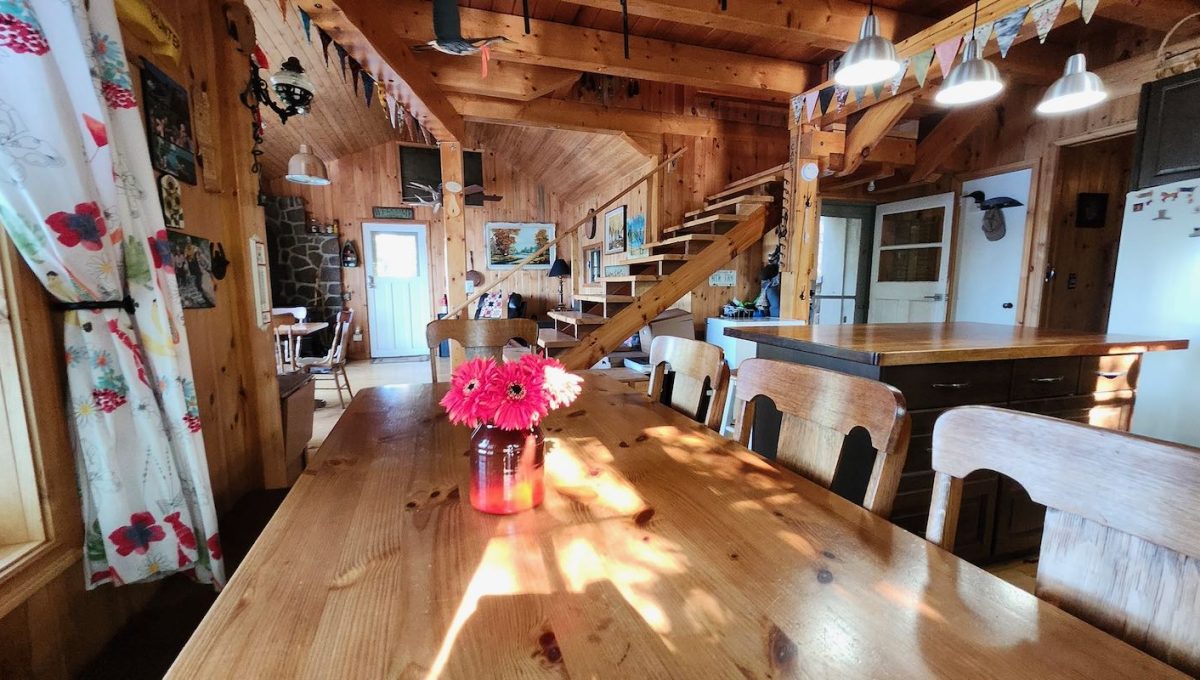 Chalet-Loucks-Lake-28