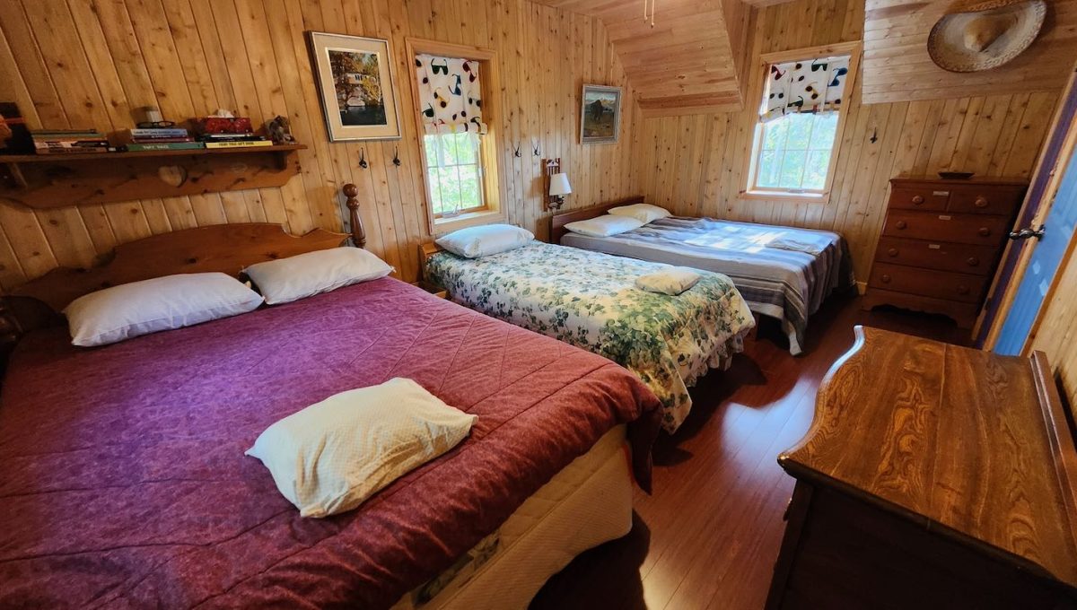 Chalet-Loucks-Lake-40