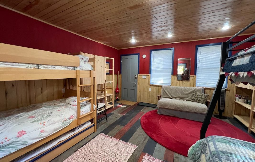 Chalet-Loucks-Lake-46