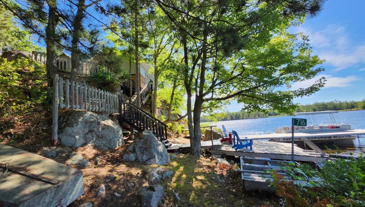 Chalet-Loucks-Lake-7