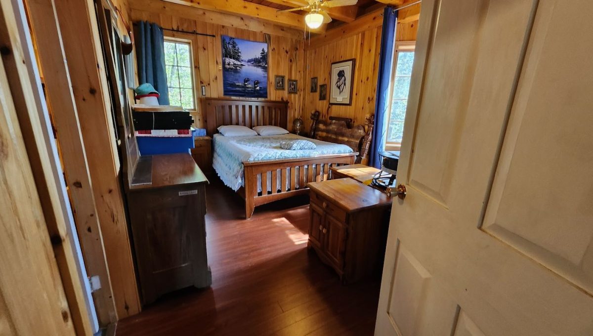 Loucks-Lake-Getaway-1 - 29