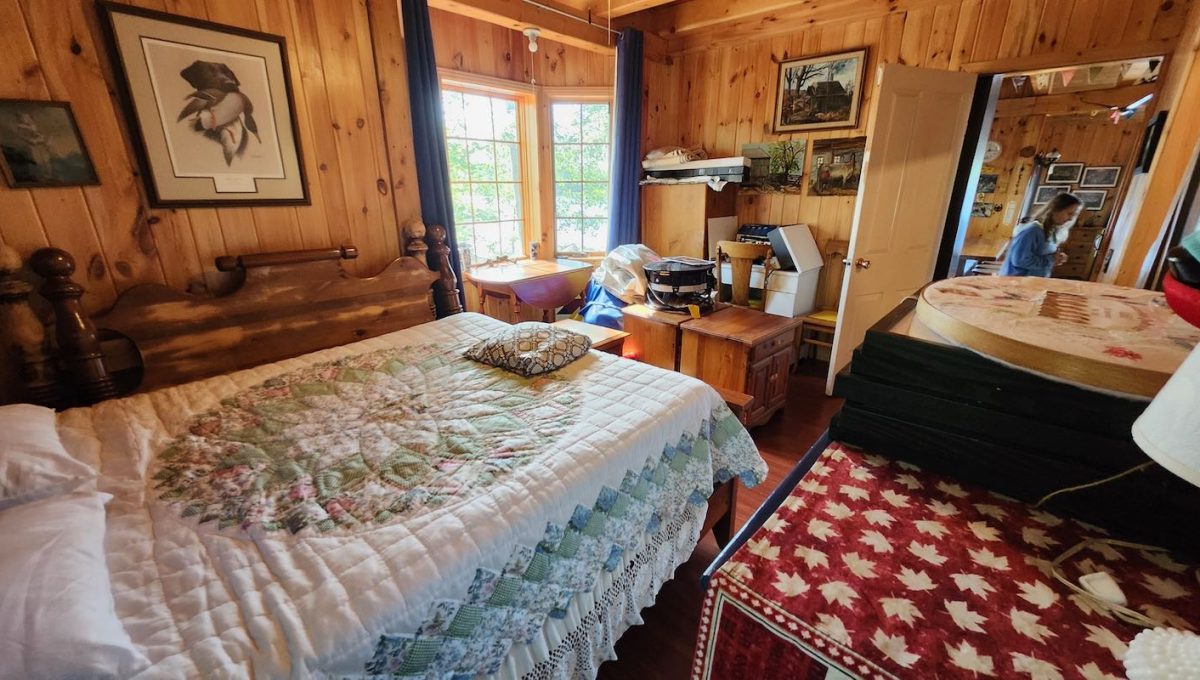 Loucks-Lake-Getaway-1 - 32