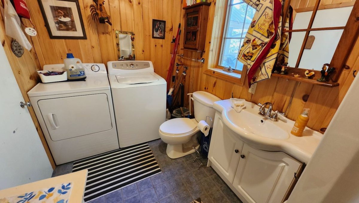 Loucks-Lake-Getaway-1 - 33